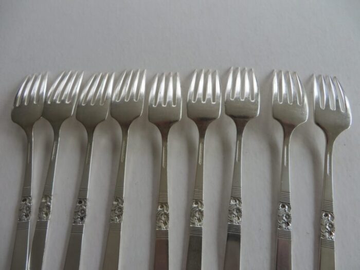 vintage morning star pattern set of 9 saladfish forks oneida community 1948 5052