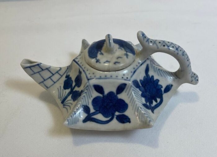 vintage tiny blue and white asian pitcher with lid 8838