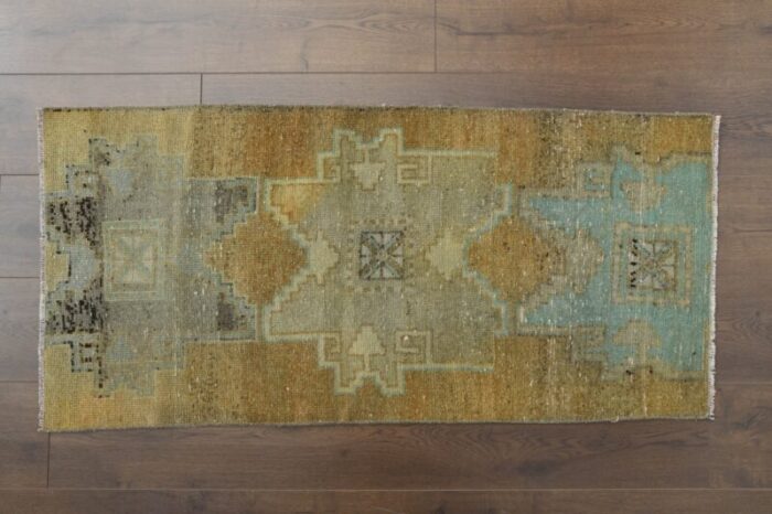 vintage turkish kilim rug 1 2