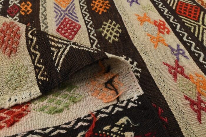 vintage turkish kilim rug 9 1