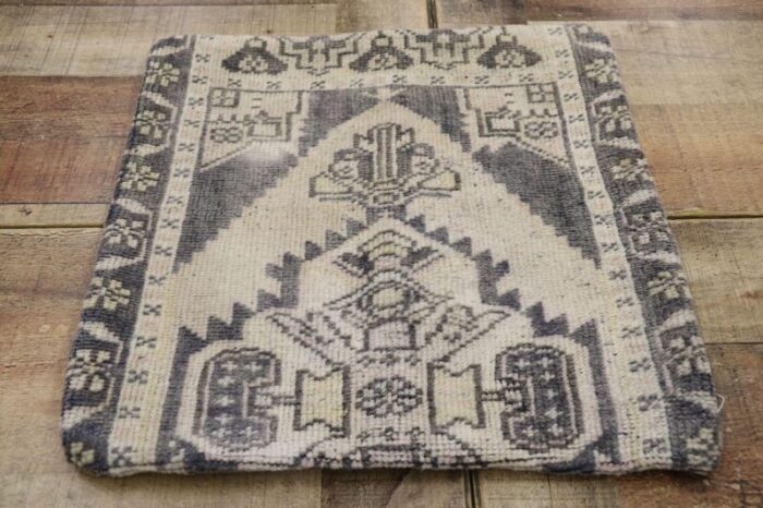 vintage turkish oushak wool rug pillow cover 0106 x 0106 4794