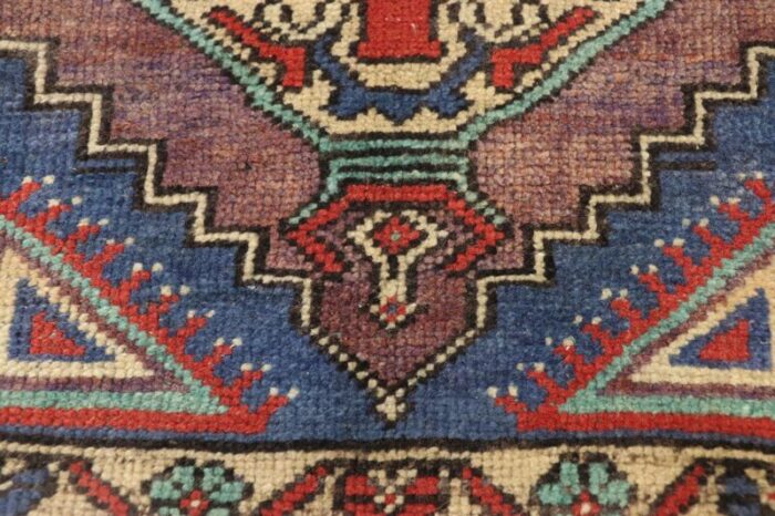 vintage turkish yastik rug 0108 x 0206 2672