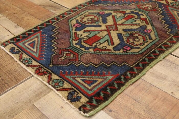 vintage turkish yastik rug 0108 x 0206 4677